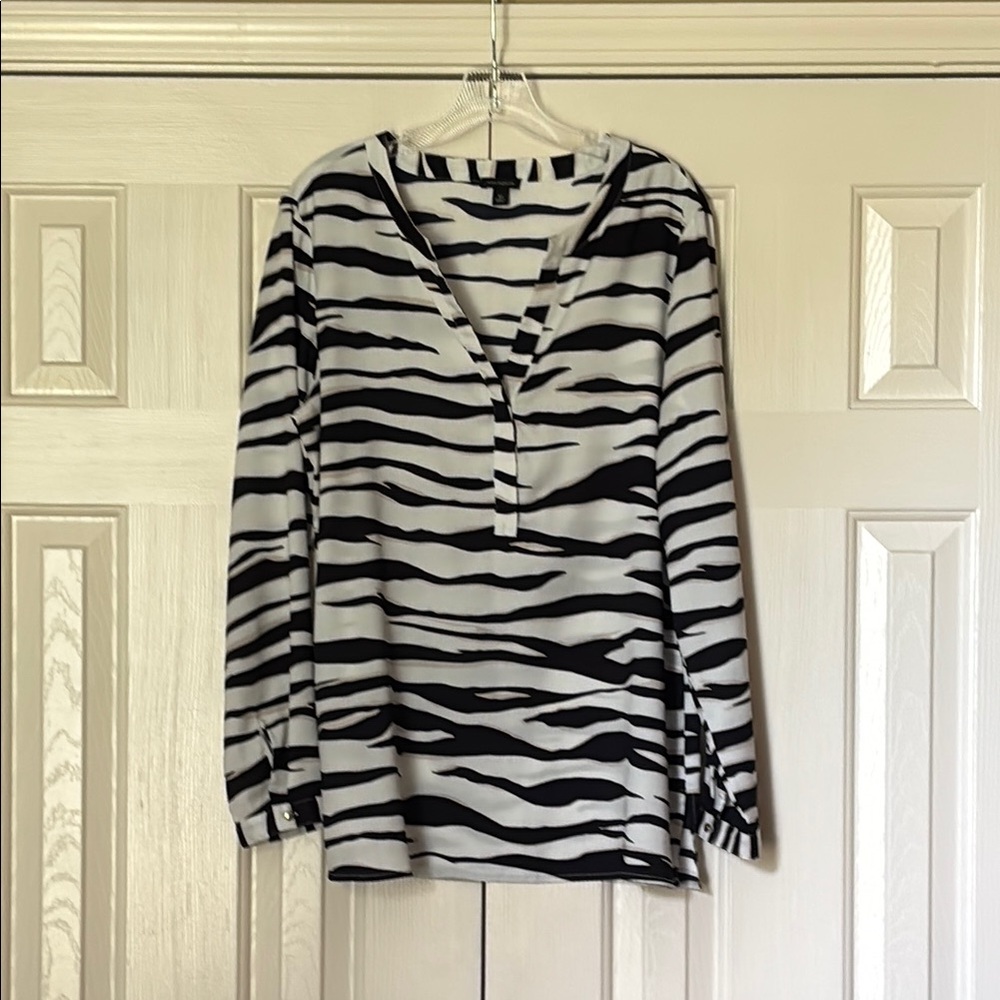 Ann Taylor Tiger Stripe Popover Long Sleeve Blouse